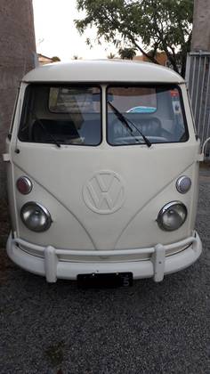 VOLKSWAGEN KOMBI 1.5 STD 8V GASOLINA 3P MANUAL